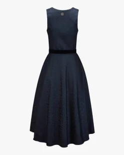 Silberglanz Midi-Dirndl mit Schürze