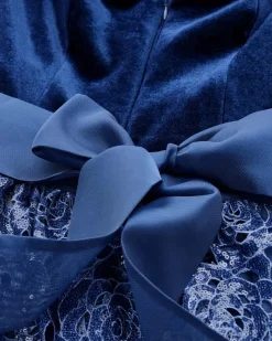 Spatzerl2 Dirndl lang mit Schürze