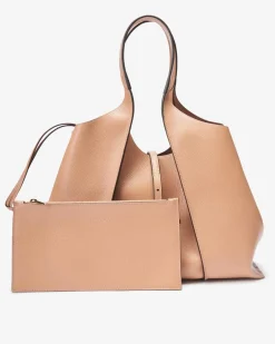 T Timeless Shopper