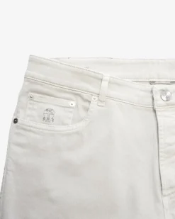 Traditional Fit Jeans