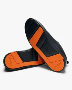 Victory-17 Sneaker