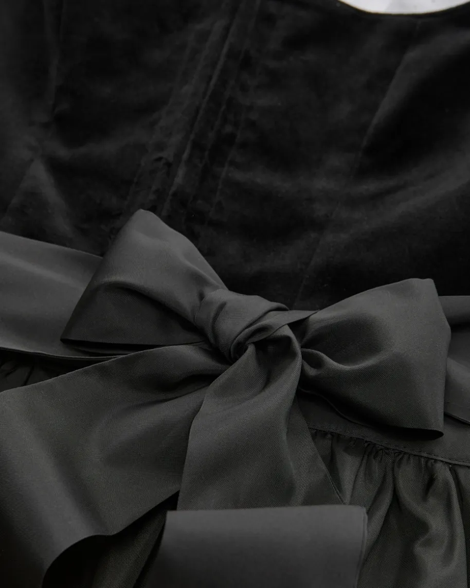 Wiesndirndl lang mit Schürze