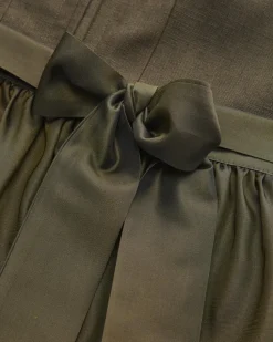 Wiesndirndl lang mit Schürze