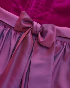 Wiesndirndl lang mit Schürze